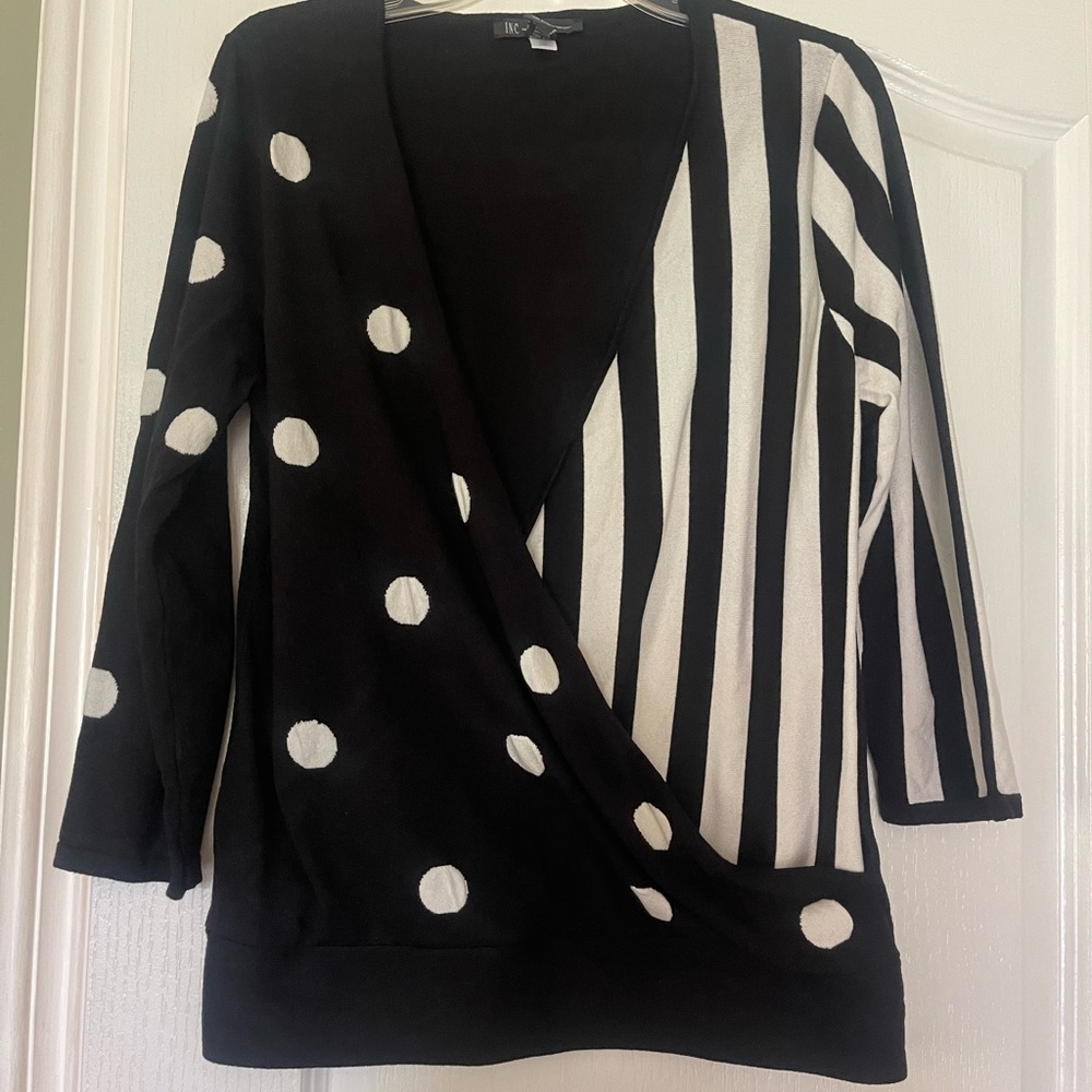 INC black/white sweater (new) size L